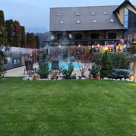 Pensiunea Alfrid Călimăneşti Extérieur photo